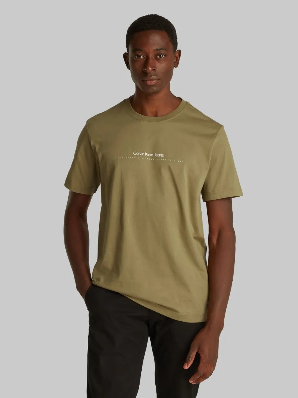 MINIMAL LOGO TEE