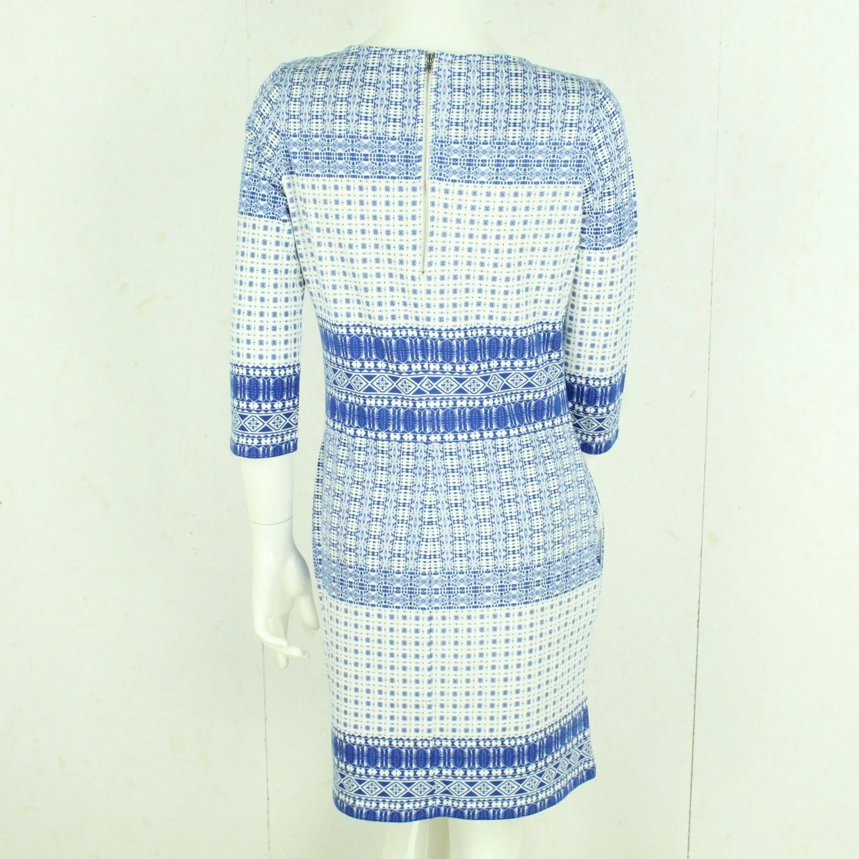Second Hand SAINT TROPEZ Kleid Gr. M wei blau gemustert (*)